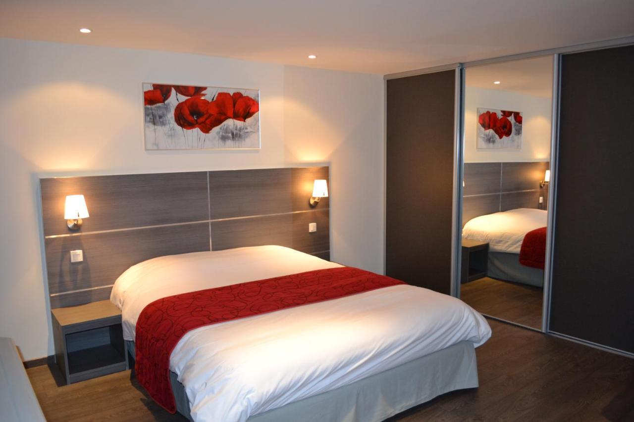 Hotel Saint-Pierre Pontarlier Esterno foto